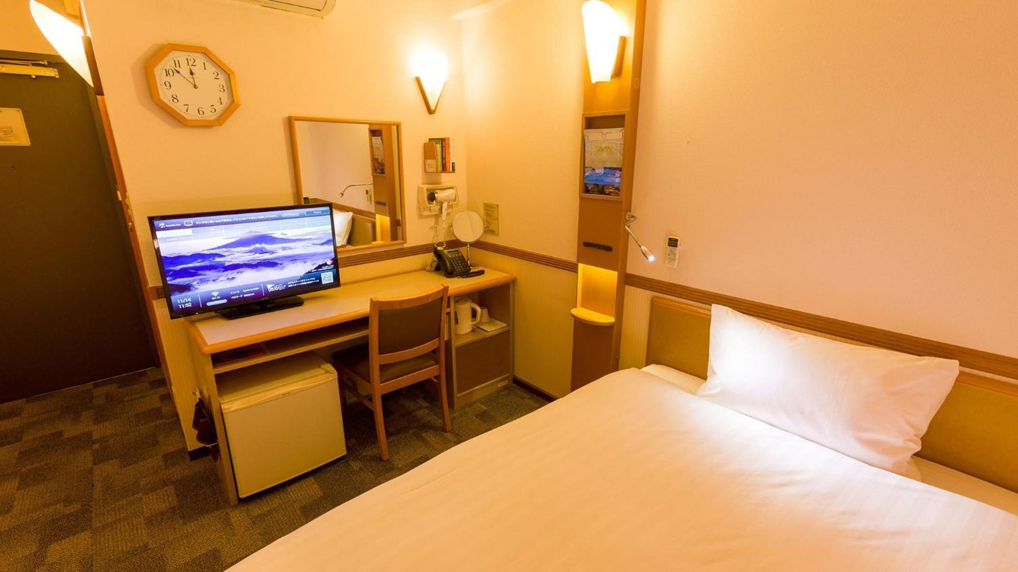 Toyoko Inn Yokohama-Sen Fuchinobe-Eki Minami-Guchi Szagamihara Szoba fotó