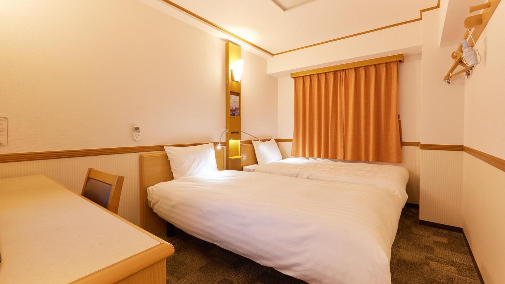 Toyoko Inn Yokohama-Sen Fuchinobe-Eki Minami-Guchi Szagamihara Szoba fotó